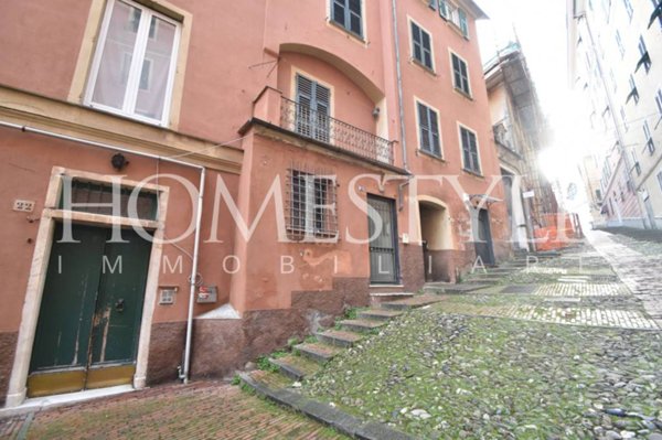 appartamento in vendita a Genova in zona Carignano