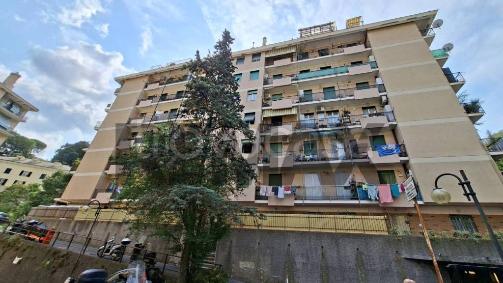 appartamento in vendita a Genova in zona Quezzi