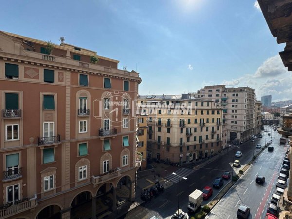 appartamento in vendita a Genova in zona Sampierdarena