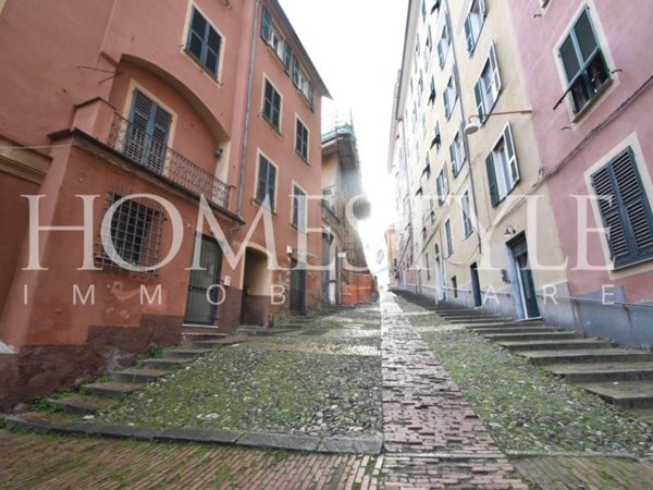 appartamento in vendita a Genova in zona Carignano