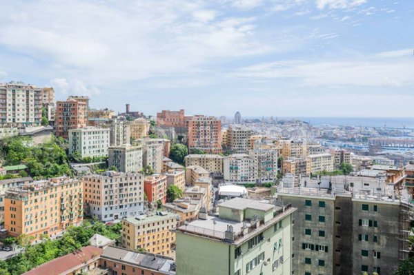 appartamento in vendita a Genova in zona Lagaccio / Granarolo
