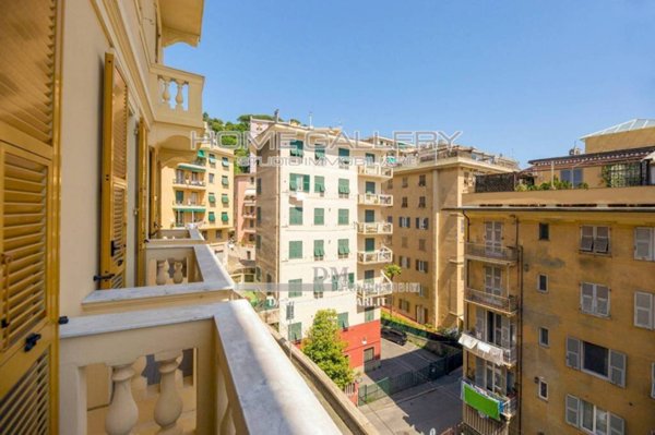 appartamento in vendita a Genova in zona Castelletto