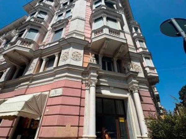 appartamento in vendita a Genova in zona Pegli