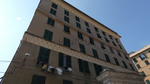appartamento in vendita a Genova in zona Carignano
