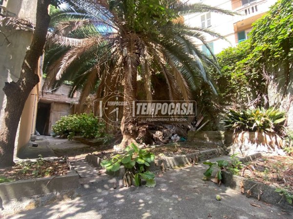 appartamento in vendita a Genova in zona Sampierdarena