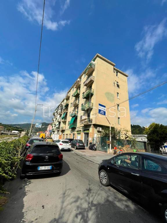 appartamento in vendita a Genova in zona Bolzaneto