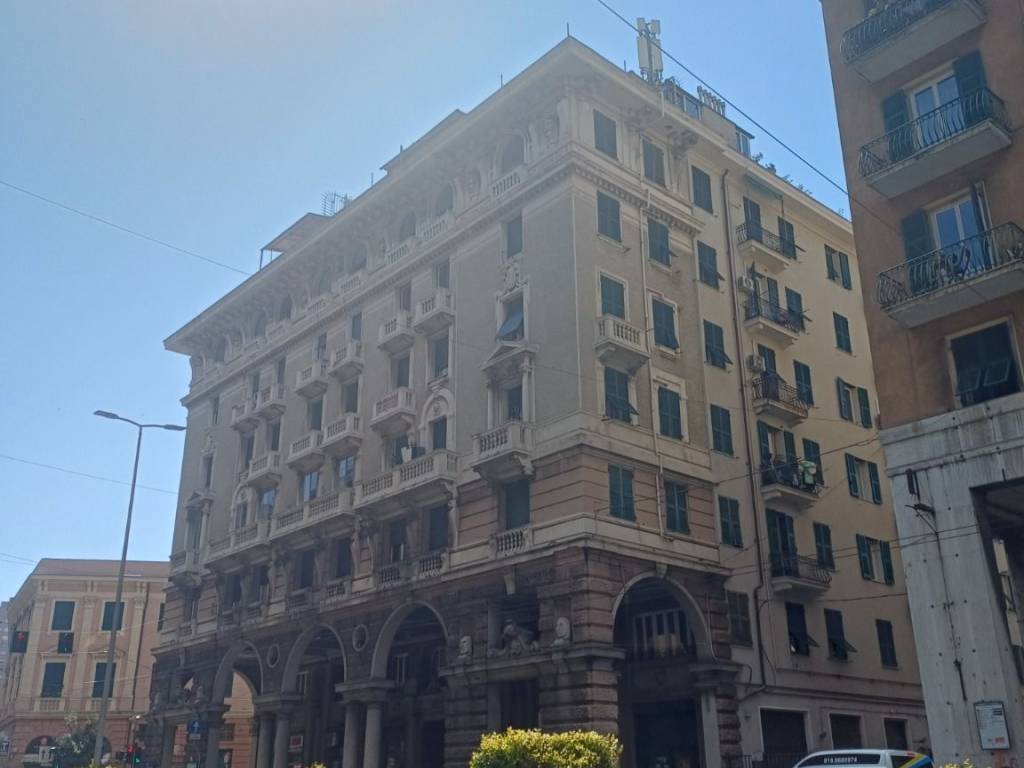 appartamento in vendita a Genova in zona Sampierdarena