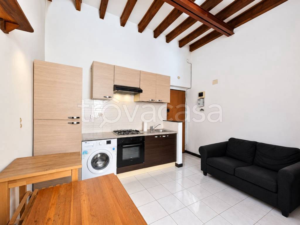 appartamento in vendita a Genova in zona Foce