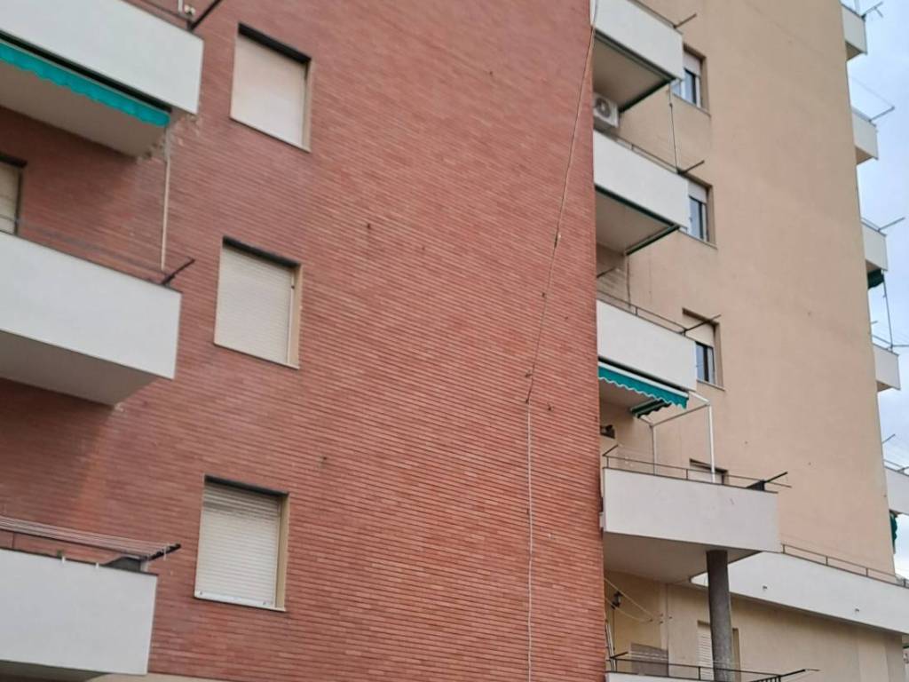 appartamento in vendita a Genova in zona Sestri Ponente