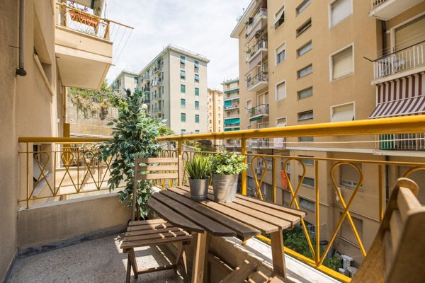 appartamento in vendita a Genova in zona Sestri Ponente