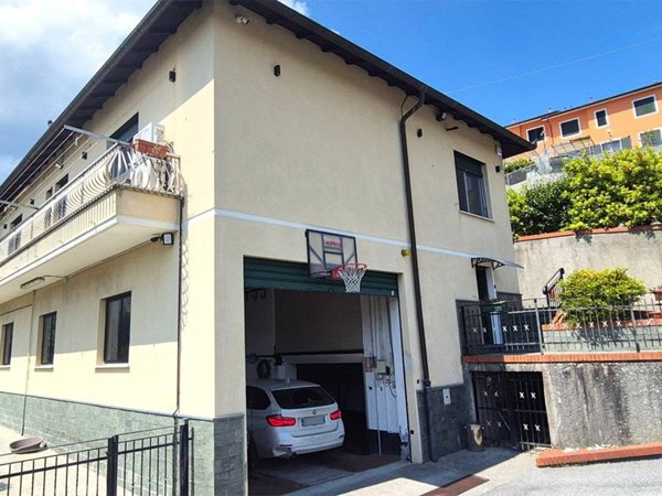 casa indipendente in vendita a Genova in zona Bolzaneto