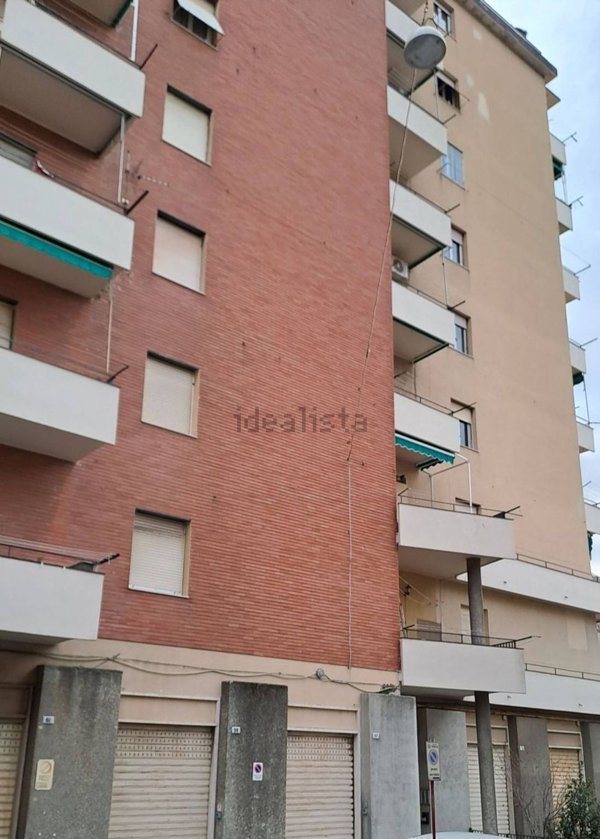appartamento in vendita a Genova in zona Sestri Ponente
