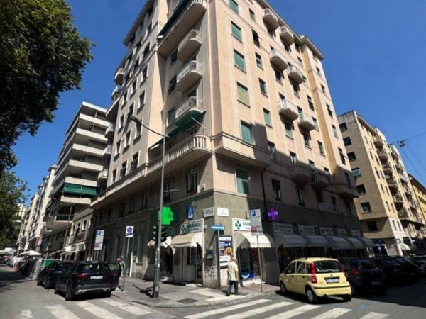 appartamento in vendita a Genova in zona Foce