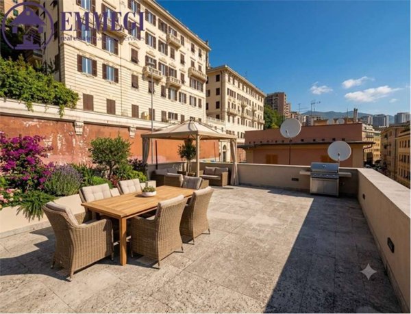 appartamento in vendita a Genova in zona Staglieno