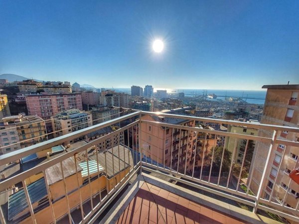 appartamento in vendita a Genova in zona Sampierdarena