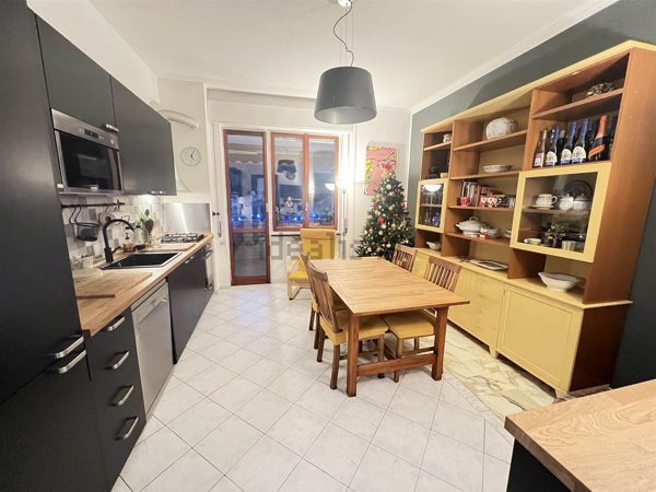 appartamento in vendita a Genova in zona Bolzaneto