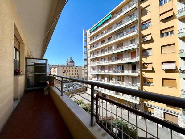appartamento in vendita a Genova in zona Pegli