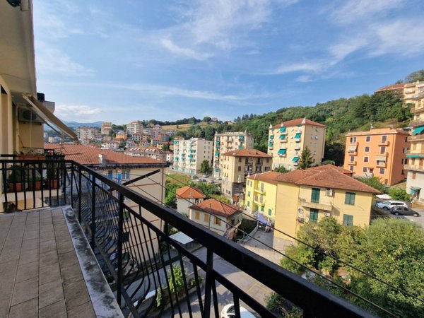 appartamento in vendita a Genova in zona Pontedecimo