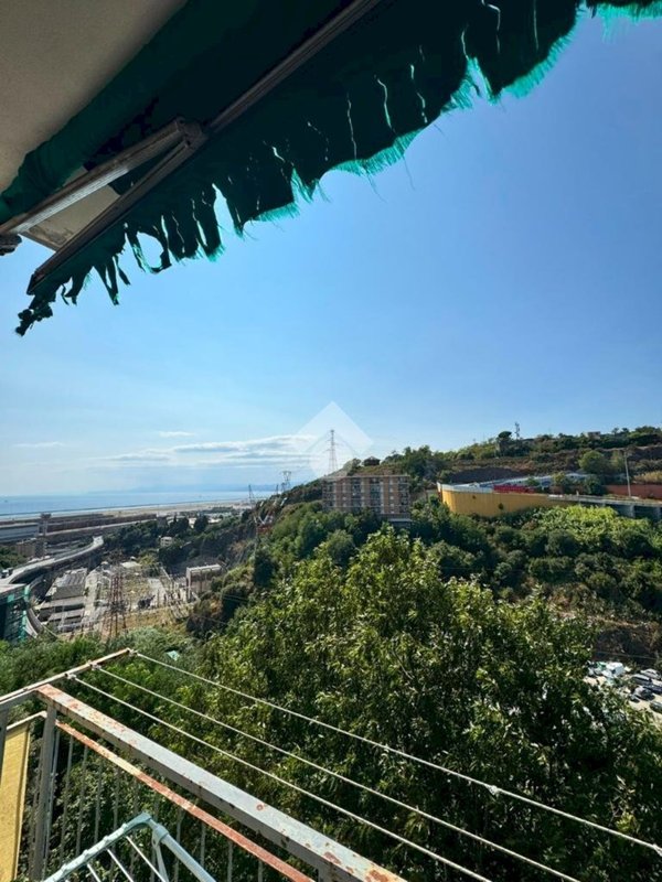appartamento in vendita a Genova in zona Cornigliano