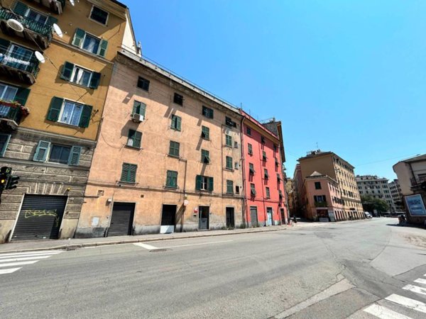 appartamento in vendita a Genova in zona Sampierdarena