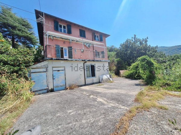 casa indipendente in vendita a Genova in zona Bolzaneto