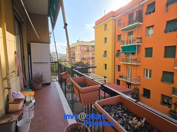 appartamento in vendita a Genova in zona Marassi