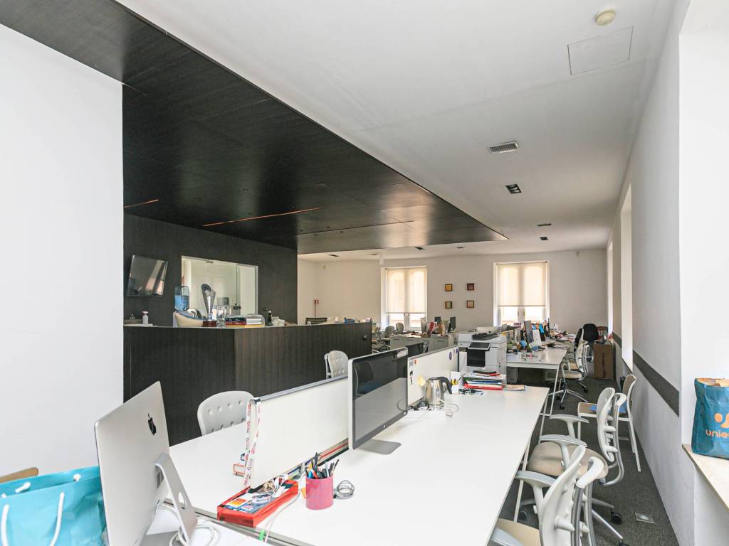 ufficio in vendita a Genova in zona Centro Storico
