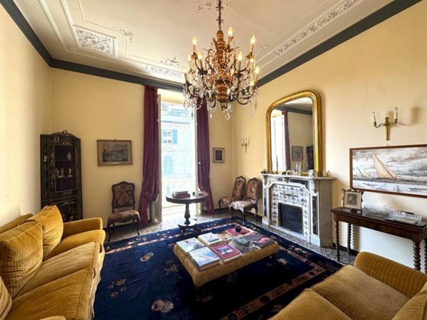 appartamento in vendita a Genova in zona Castelletto