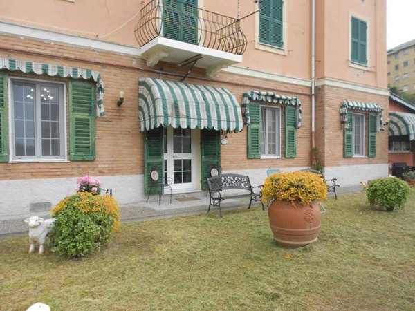 casa indipendente in vendita a Genova in zona Pontedecimo