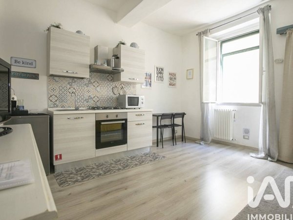 appartamento in vendita a Genova in zona Sottoripa / Maddalena / Molo