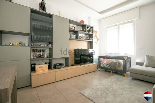 appartamento in vendita a Genova in zona Sestri Ponente