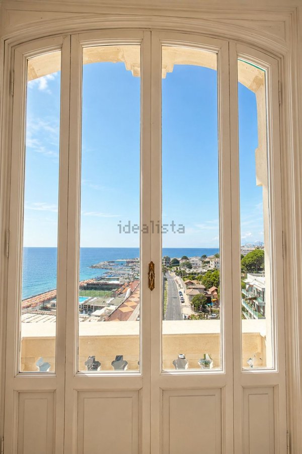 appartamento in vendita a Genova in zona Albaro