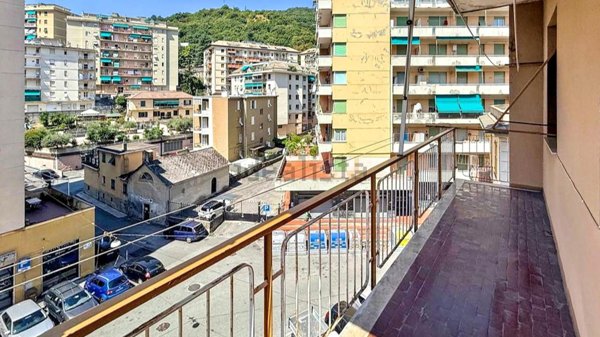 appartamento in vendita a Genova in zona Molassana