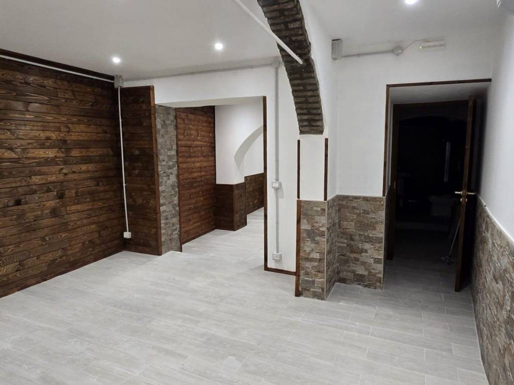 ufficio in vendita a Genova in zona Marassi
