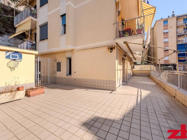 appartamento in vendita a Genova in zona Marassi