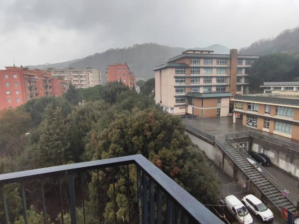 appartamento in vendita a Genova in zona Molassana
