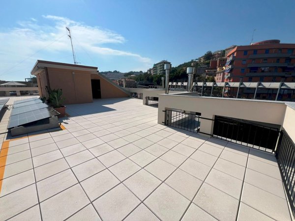 appartamento in vendita a Genova in zona Sestri Ponente