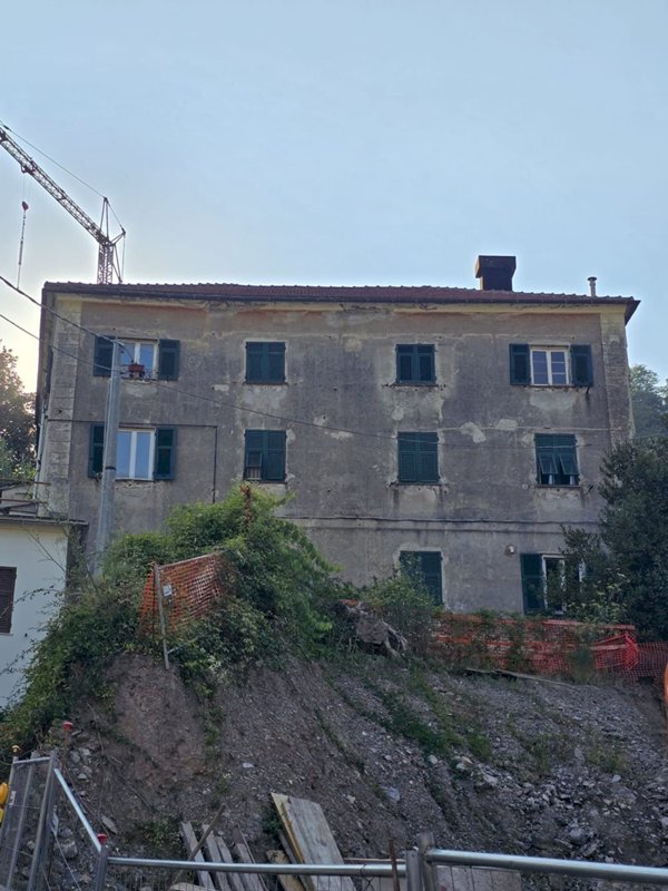 casa indipendente in vendita a Genova in zona Bolzaneto