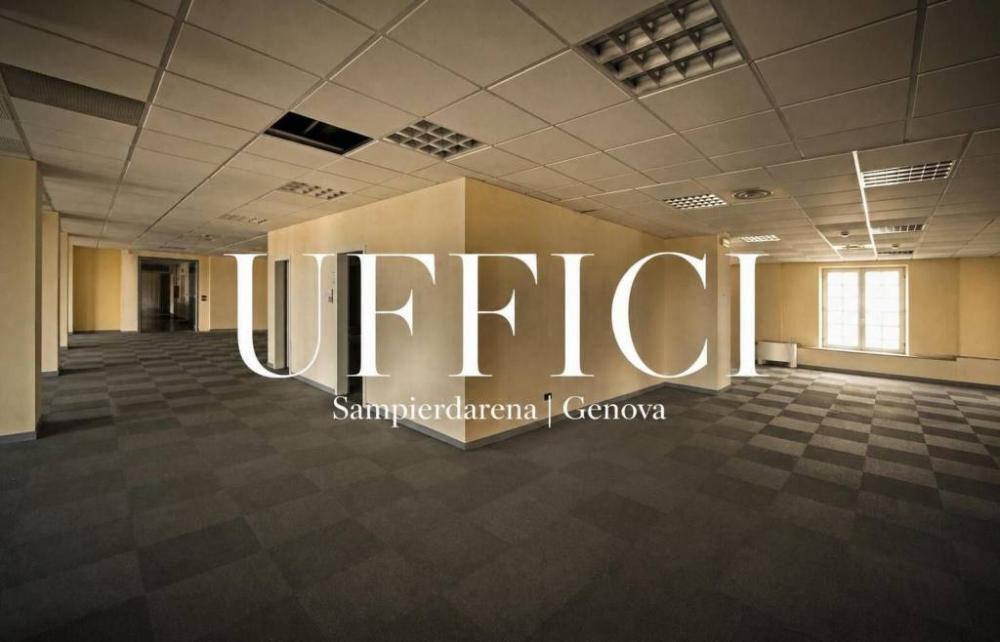 ufficio in vendita a Genova in zona Sampierdarena
