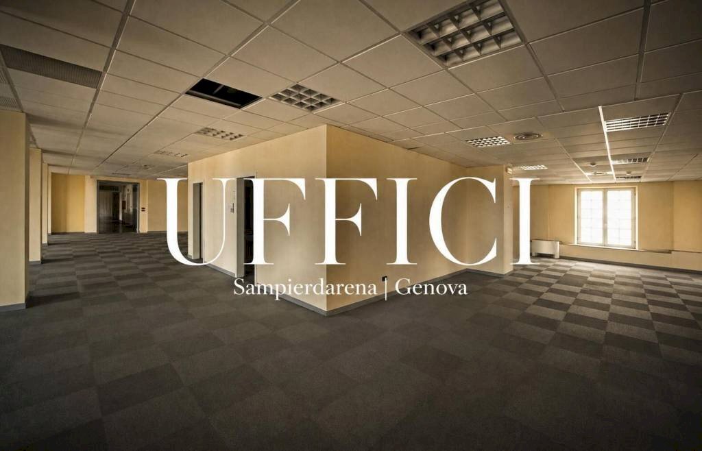 ufficio in vendita a Genova in zona Sampierdarena
