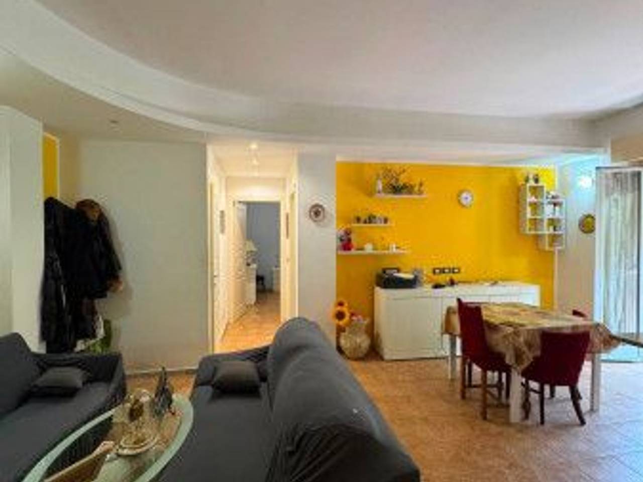 appartamento in vendita a Genova in zona Rivarolo