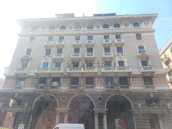 appartamento in vendita a Genova in zona Sampierdarena