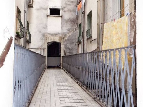 appartamento in vendita a Genova in zona Marassi
