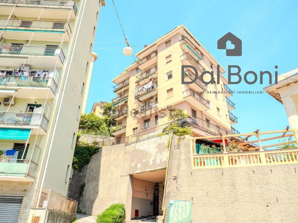 appartamento in vendita a Genova in zona Sampierdarena
