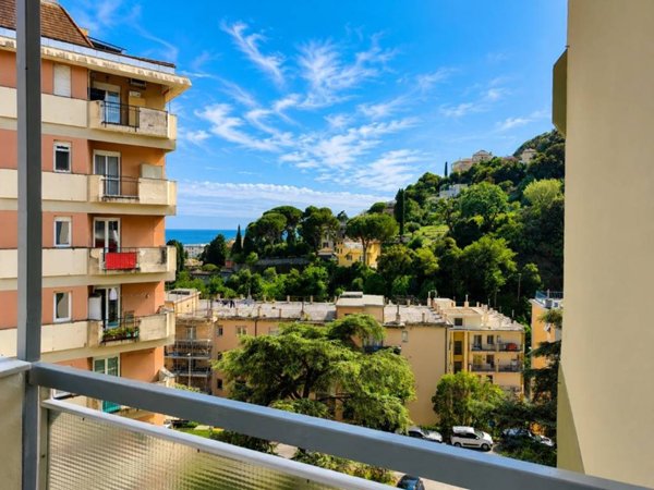 appartamento in vendita a Genova in zona Pegli