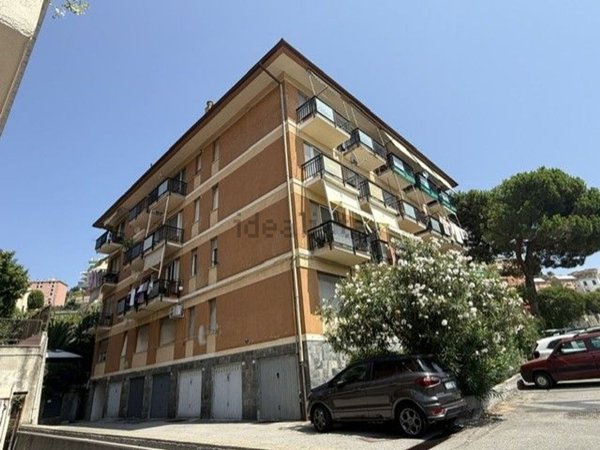 appartamento in vendita a Genova in zona Pegli