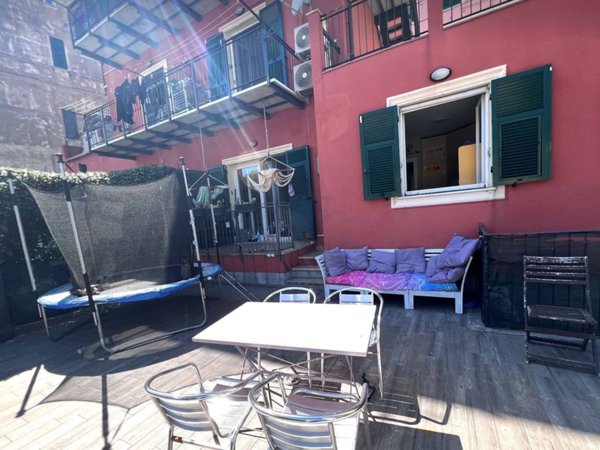 appartamento in vendita a Genova in zona Rivarolo