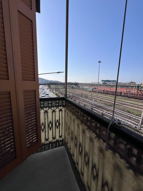 appartamento in vendita a Genova in zona Sestri Ponente