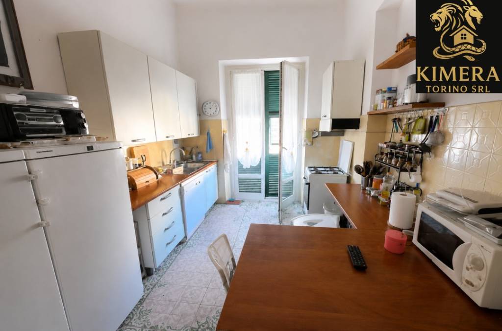appartamento in vendita a Genova in zona Foce