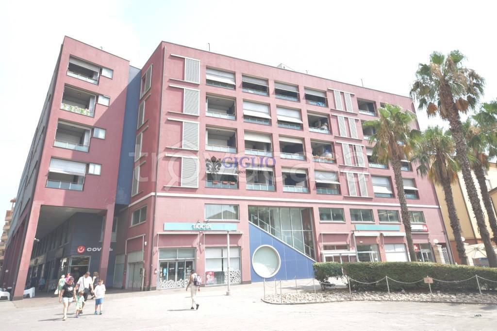 appartamento in vendita a Genova in zona Sampierdarena